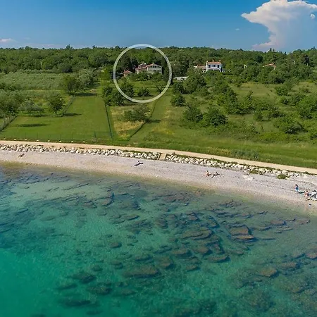 Holiday home Saladinka With Whirlpool